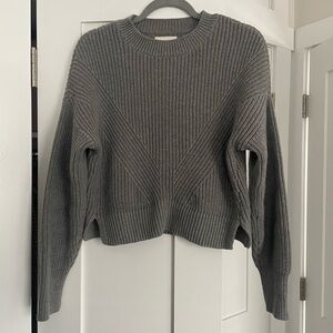 Abercrombie & Fitch gray knit women’s cropped sweater
